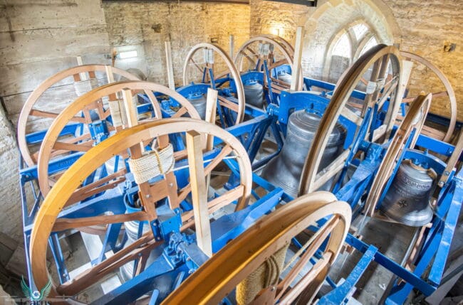 Calne, St Mary. New ring.