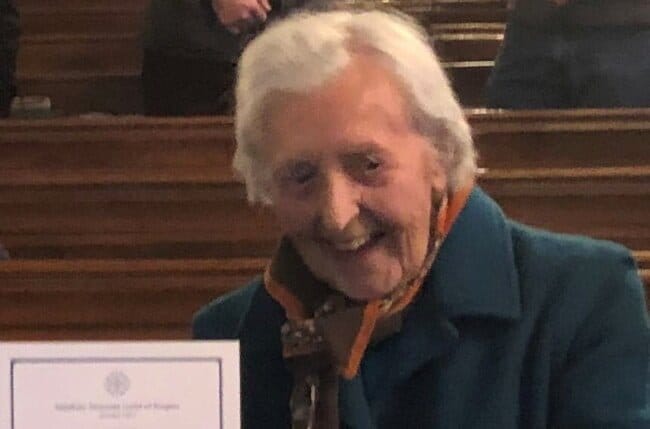 Ruby Eyles receiving her Honorary Life Membership award