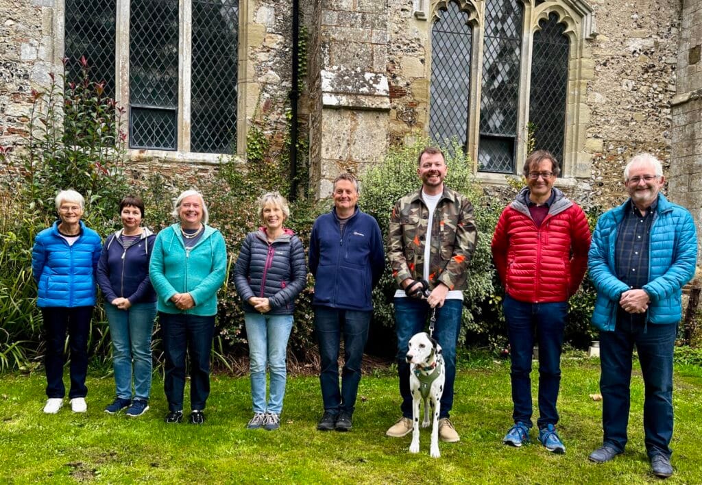 WIMBORNE MINSTER: Trish Hitchins, Hilary Child, Barbara King, Flick Warwick, Robert Child, Harry Blamire, David Warwick (c), Jonathan King
